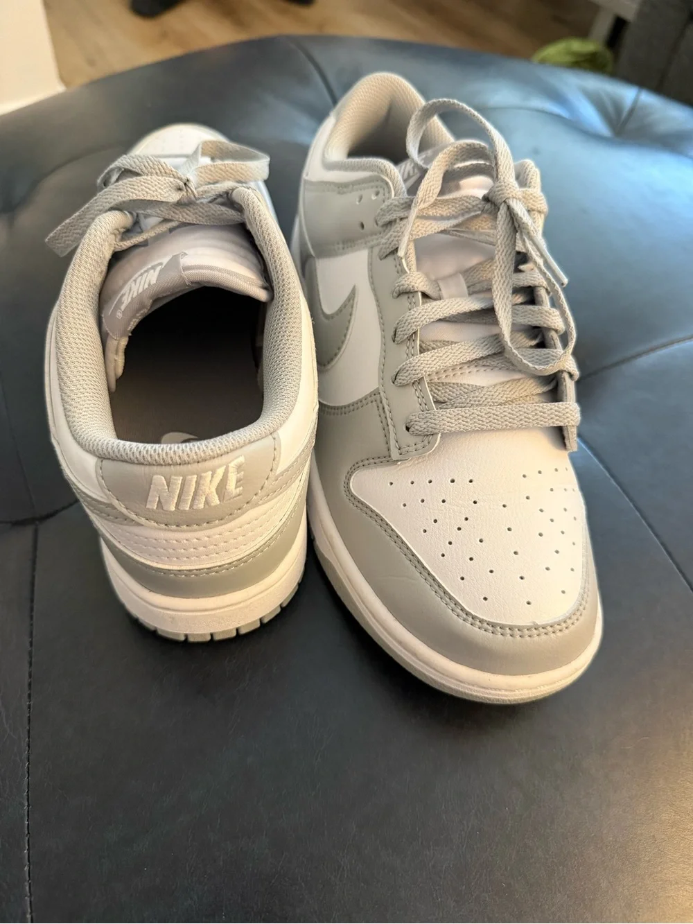 Nike Low-Top Sneakers in WORN ONCE size 8.5 gray and white